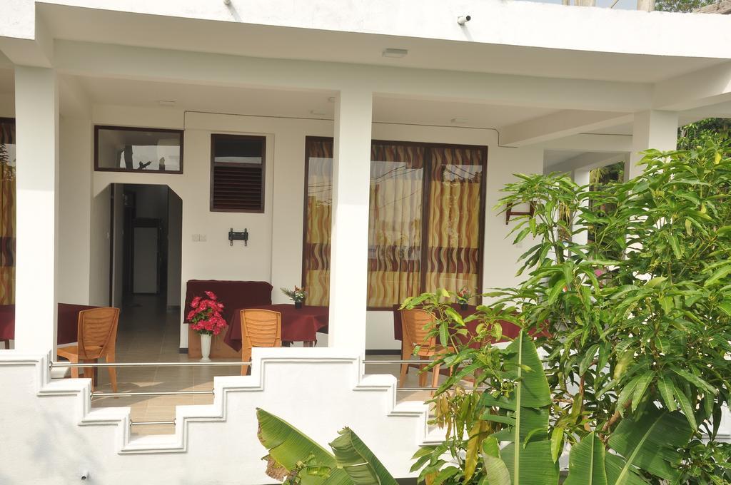 New Sandaruvilla Weligama Buitenkant foto